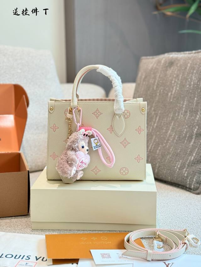 Lv New May Evaporated Strawberry Onthego Tote Bag Classic Bag Shape New Color To