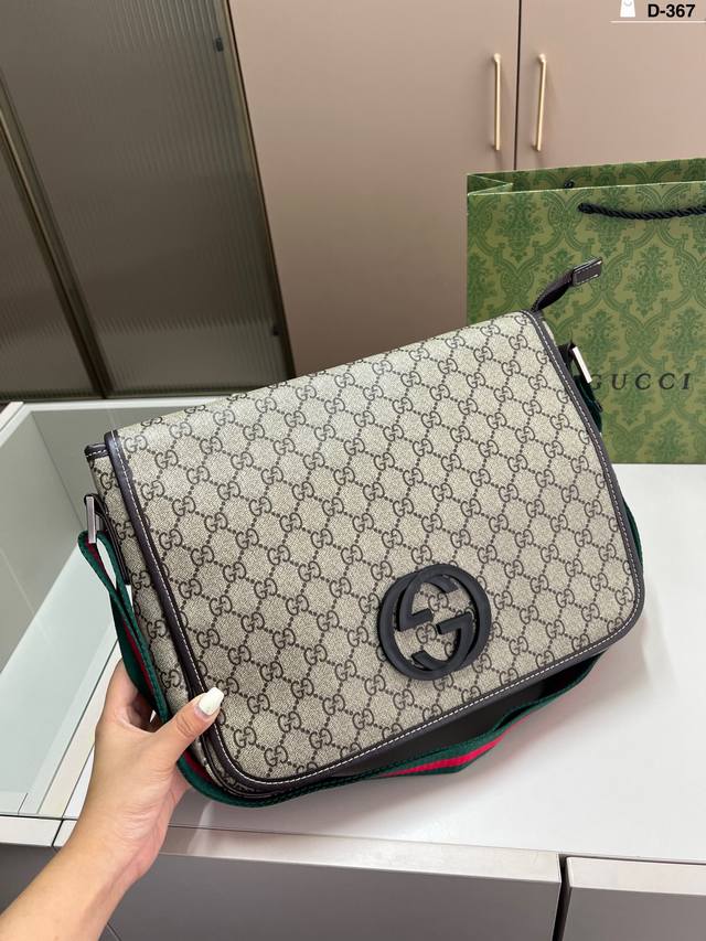 Gucci "Gucci shoulder bag Gucci Gucci messenger bag Ophidia canvas and leather s