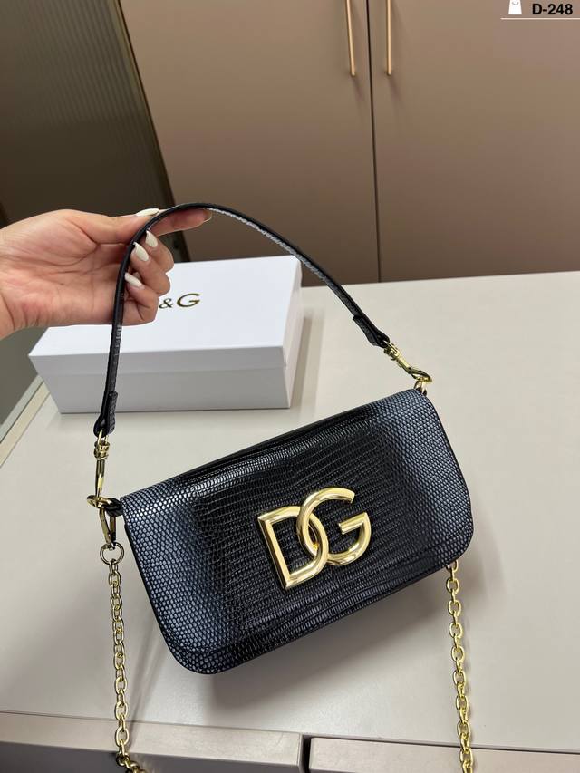 Dg Dolce & Gabbana handbag chain bag The bag is so gentle and full of luxury D-2