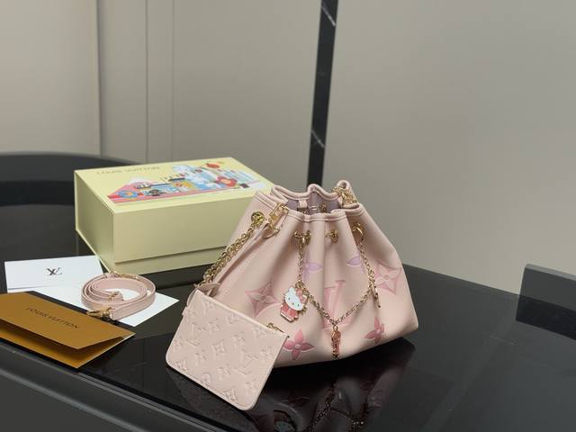 with pendant P30 with folding box Size: 29.22Cm Lv New Summer Bucket Bag Restoc