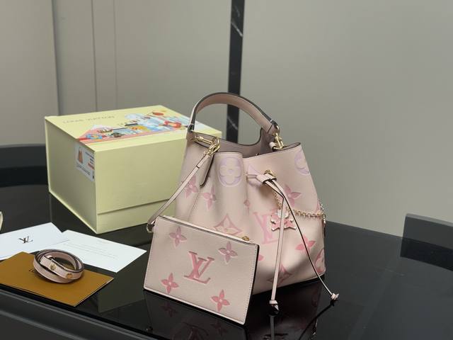 Pendant P30 with folding box Good quality, most recommended for daily use Lv ori