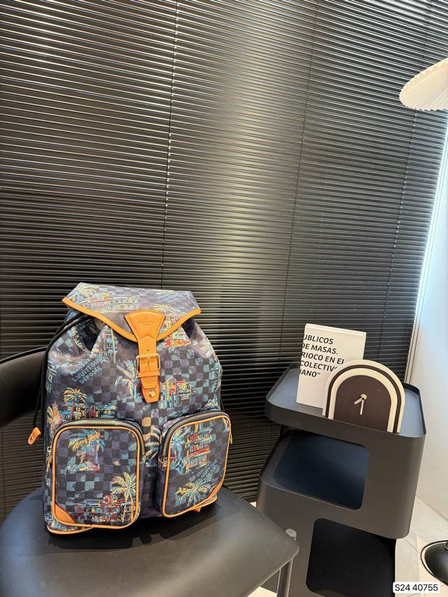Lv The latest backpack for early spring. This stylish and functional backpack is