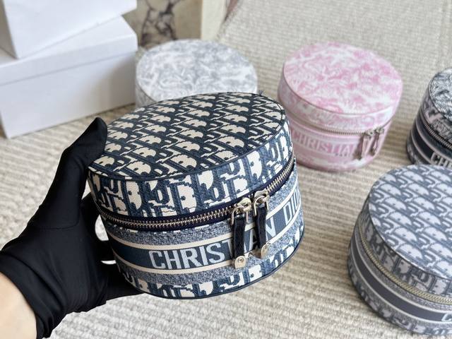with box Size: 16 10Cm D's latest Cd cosmetic bag storage bag I fell in love wi