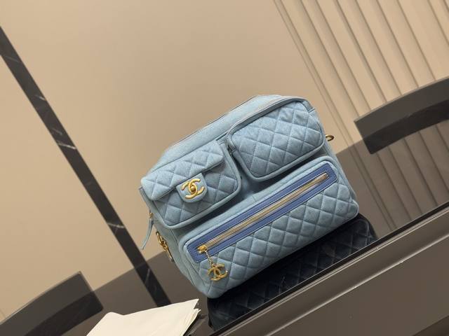 Chanel shopping bag The denim bag that girls can't get away from is too summery