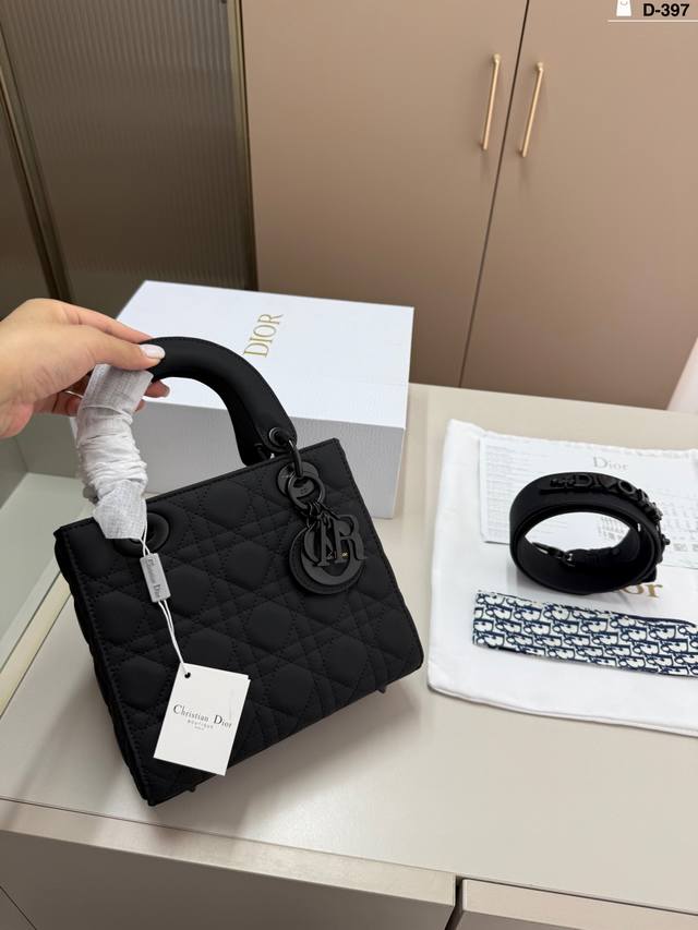 Dior Princess Dior bag Cute and small Elegant and exquisite fairy must-have D-39