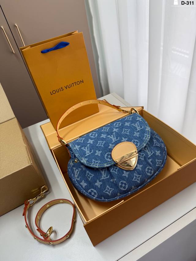 Lv Louis Vuitton denim series Yuanbao dumpling bag Soft and lightweight denim fa