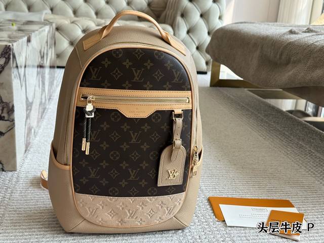 First layer cowhide Size: 32*43Cm The latest super popular new backpack Hobo Car