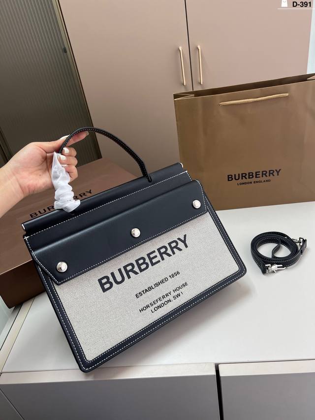 BurberryBurberry briefcase Burberry is really suitable for commuting. Single sho