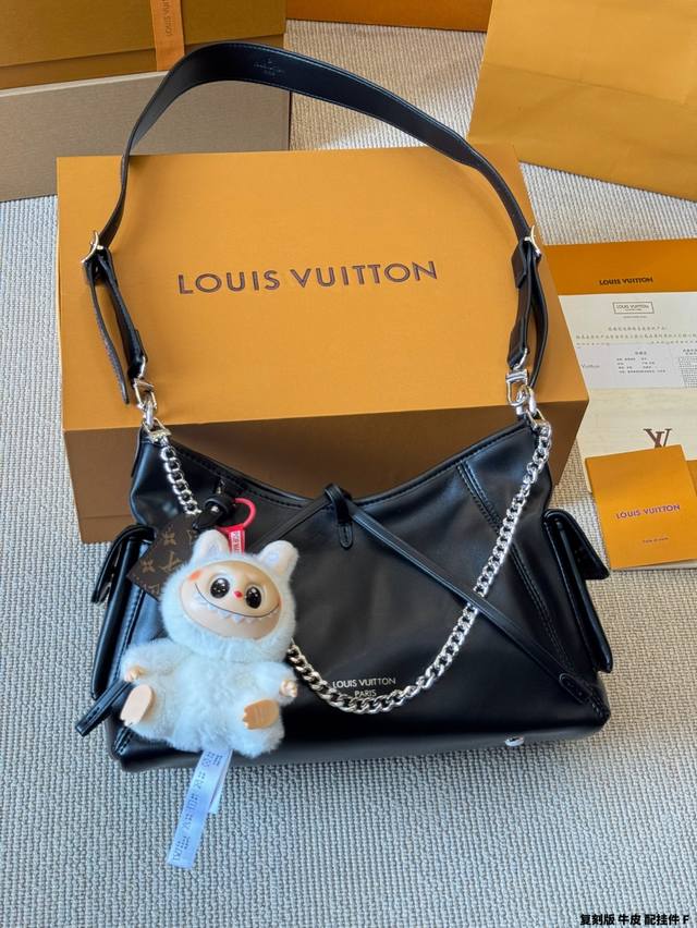 Replica cowhide Lv Gray Warrior Carryall small size Boys can also carry the new