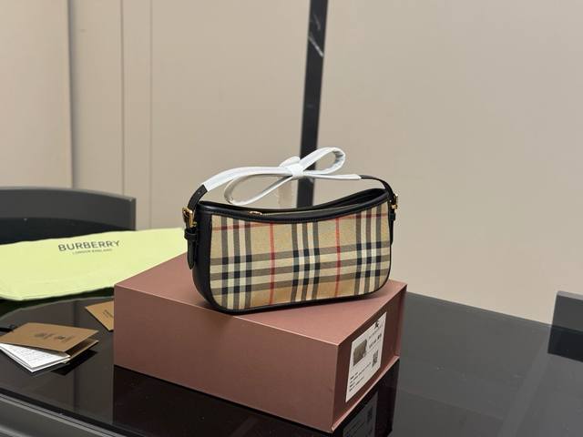 with box Size: 23.12Cm Burberry retro underarm bag I am so in love with the fas