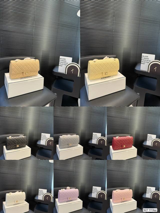 with airplane box folding box Chanel Chanel CF bag is a popular fashion item. H