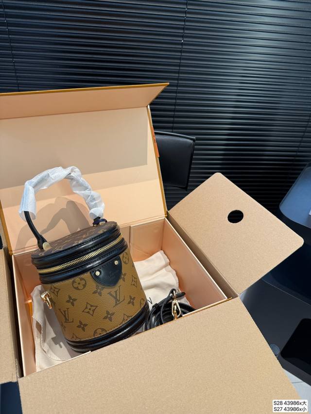 Large and small size with airplane box folding box Lv fortune bucket bag origina