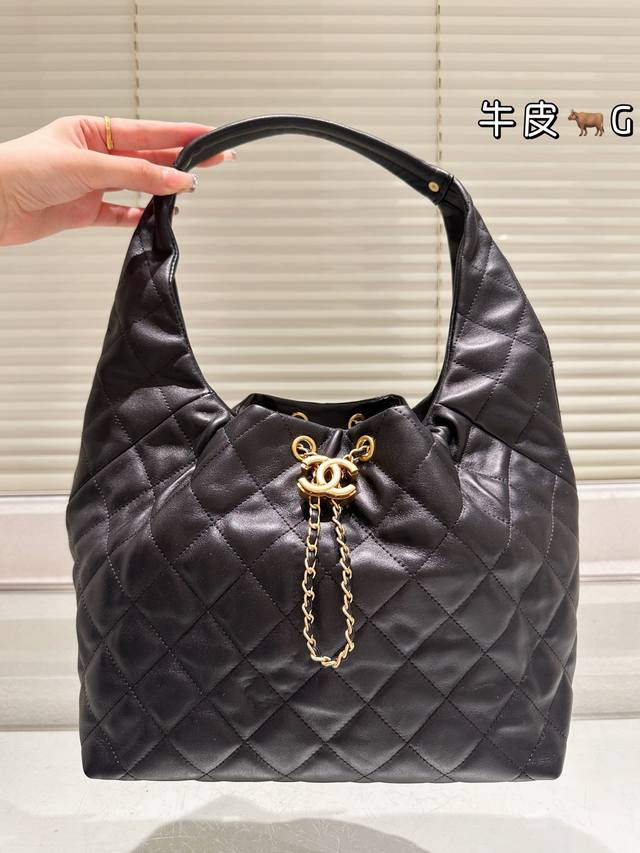 First layer leather Chanel 25P Bow Hobo Bow Hobo The real thing is very cute and