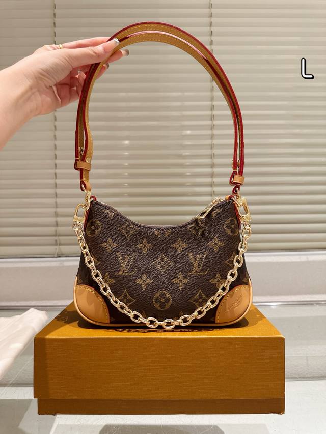 Lv Nano Croissant Bag is a classic mini bag that can be worn with any occasion.