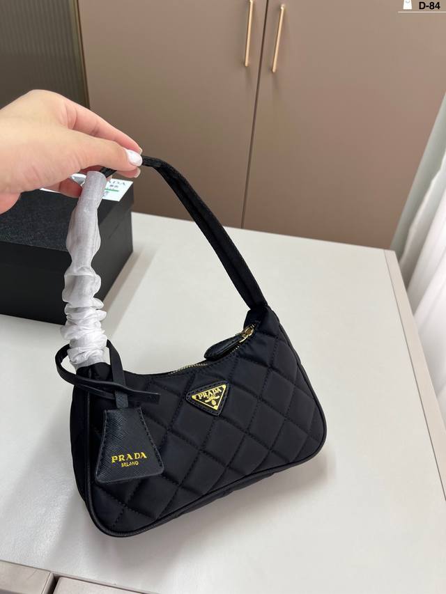 Prada Vintage baguette bag Hobo underarm bag crescent bag D-84 size 22