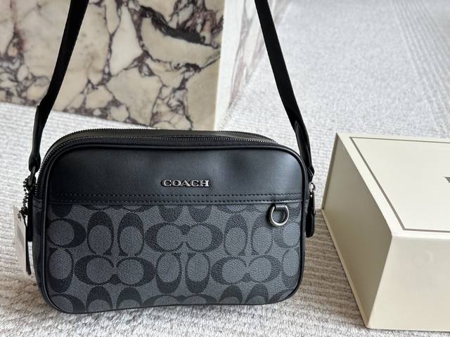 with boxSize: 23*15Cm C's new product in black A camera bag that all boys will l