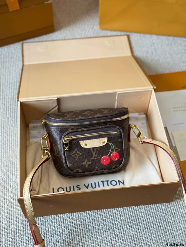 Cowhide version Murakami Takashi Cherry Series Lv New Mini Monogram Bumbag Infi