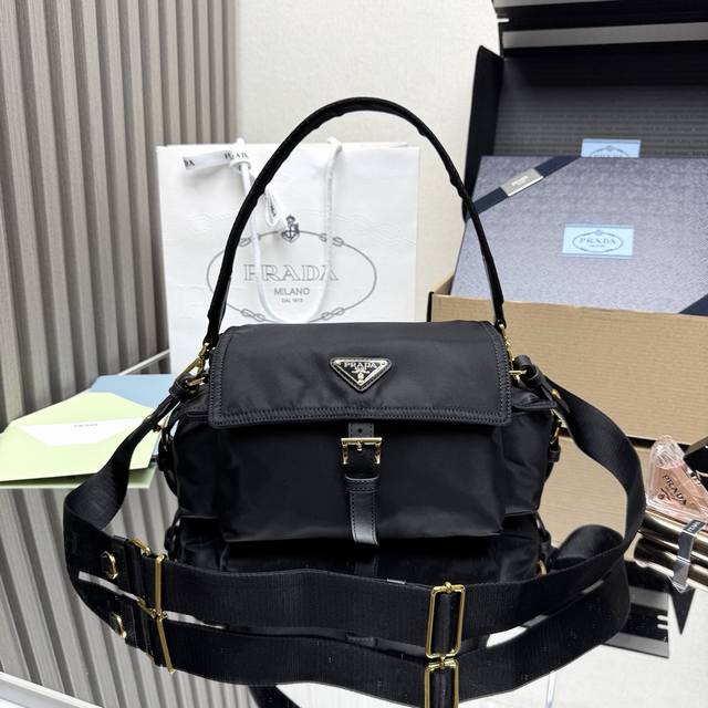 Top-of-the-line Original Small Messenger Bag 1Bd394 Small This bag perfectly ble
