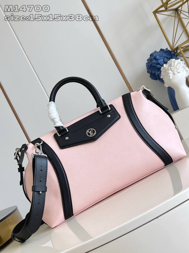 Factory Price P Premium Original M14700 Pink LV Biker Medium Handbag made a stri
