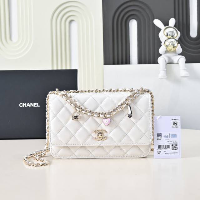 Chanel1 2025 Spring/Summer Chain Bag Chanel understands the girl's heart