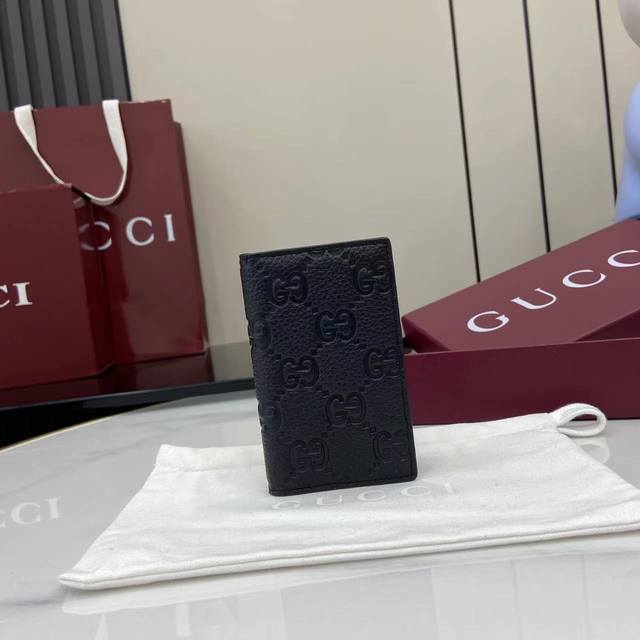 Comes with full original factory packaging. The new collection name, "Gucci Impr