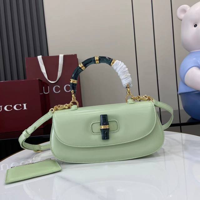 Comes with full original counter packaging. New product. This small handbag rein