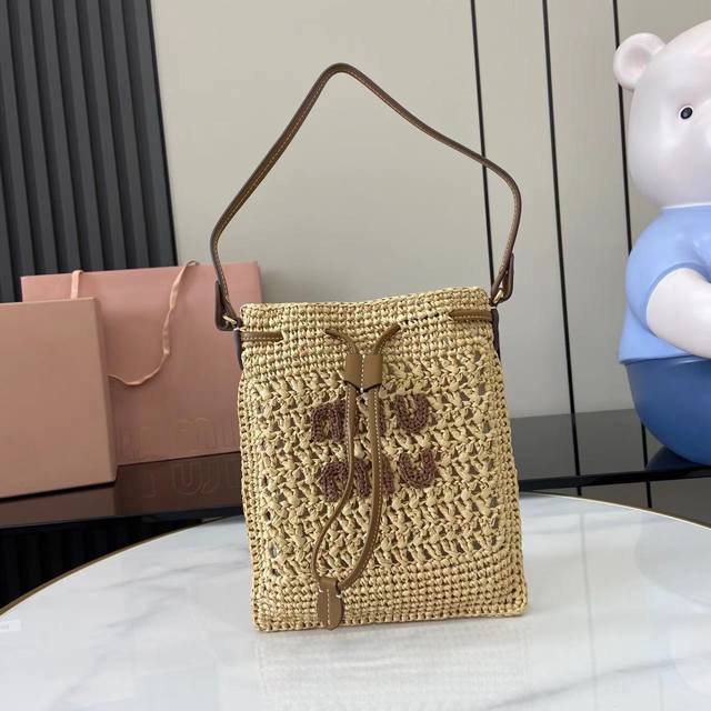 This new lucky bag comes with full original packaging. Made from imported Japane