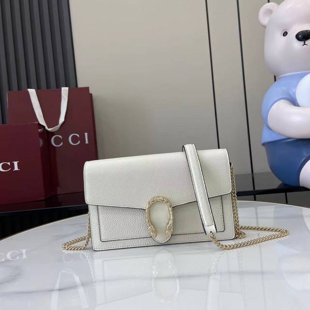 Comes with full original factory packaging. This Dionysus wallet on chain is exp