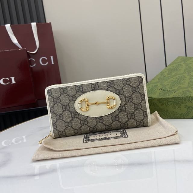 comes with full original green box packaging. This is a new model from G. We hav