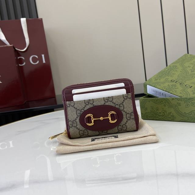 Comes with a full set of original green box packaging. The Gucci Horsebit 1955 s