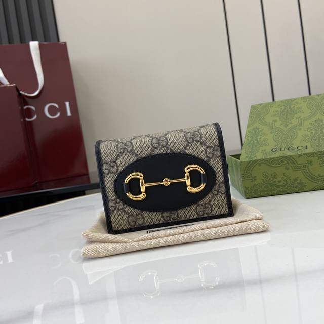 Comes with a full set of original red box packaging Creative Director Sabato De