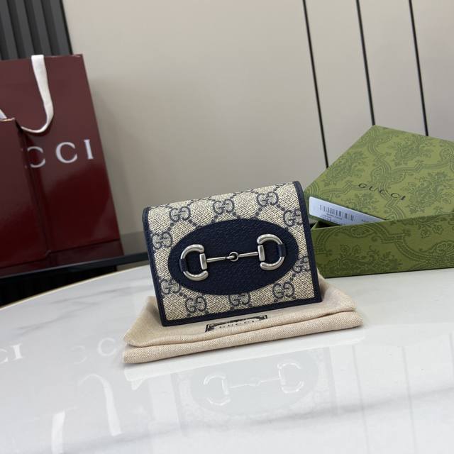 comes with a full set of original green box packaging. In the early autumn serie