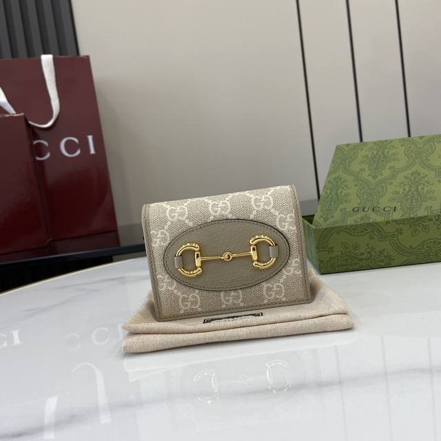 comes with a full set of original green box packaging. In the early autumn serie