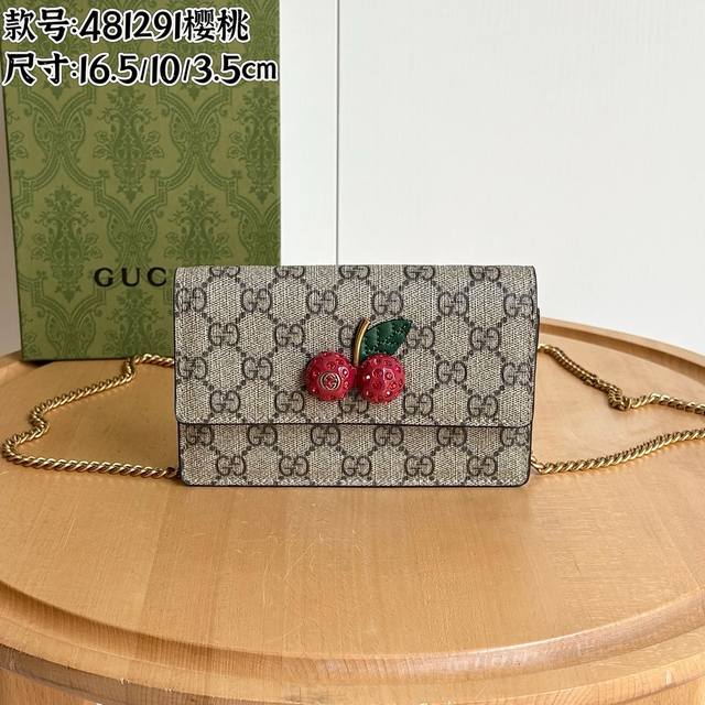 Upgraded version real shot Style number: 481291 Cherry size: 16.5X10X3.5Cmgucci