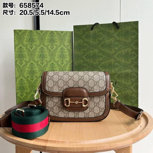 Upgraded version real shot Double shoulder strap model number: 658574 Coffee si