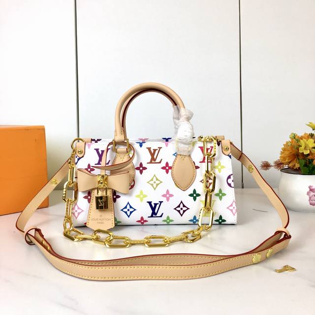 M13260 M46653 Takashi Murakami collaboration black and white This Onthego East W