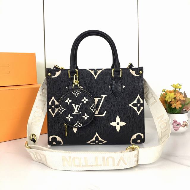 M46629, M22976, M59856 This small Onthego bag features Monogram canvas in a new