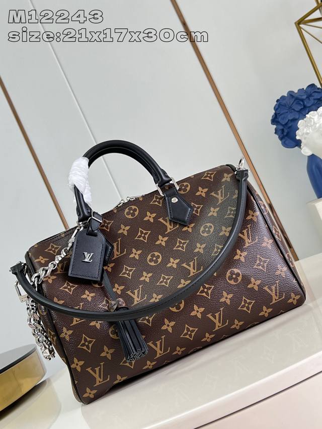 The premium original M12243 Speedy Soft 30 Dark bag is a travel companion with i
