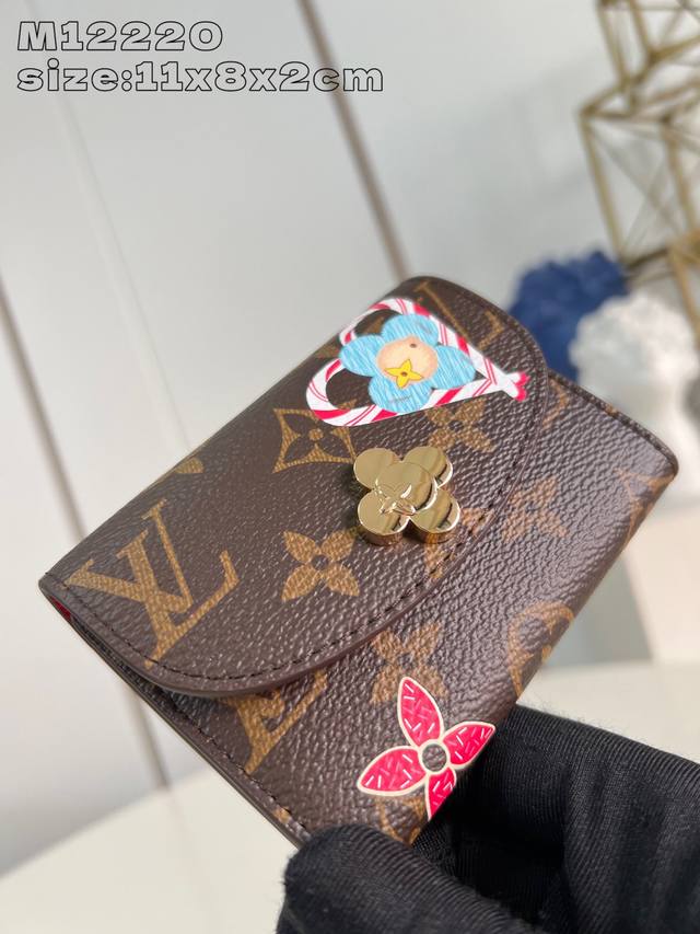 Top-quality original, original photo M12220 This Rosalie coin purse from the Can