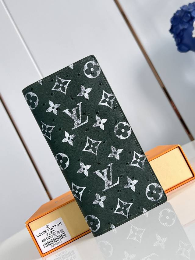 Top-quality original single-brand real shot M61697 Ostrich pattern is made of th