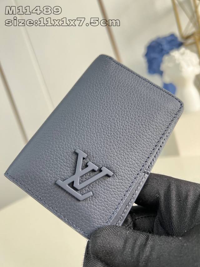 Top-quality original M11489 pocket wallet, crafted from soft Aerogram leather, f