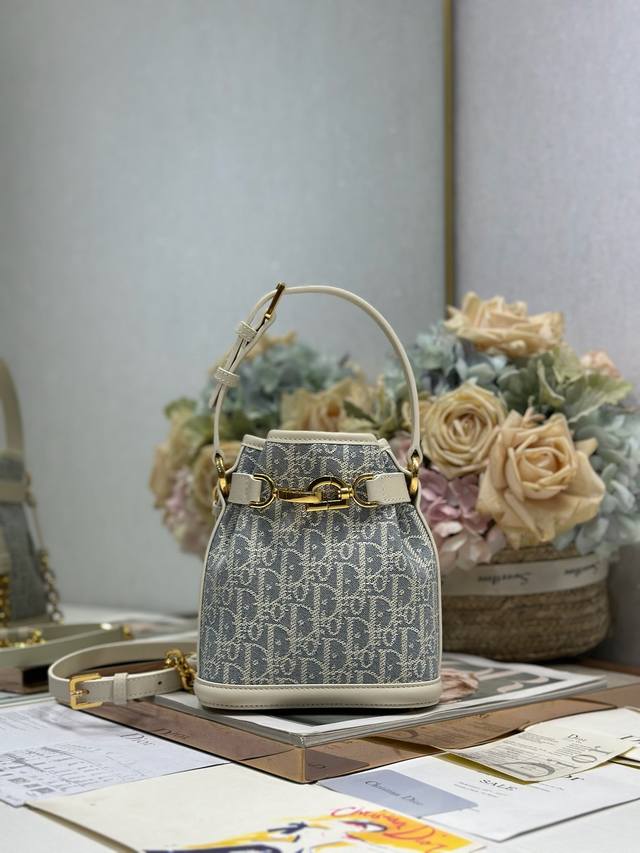 C'est Dior Small Handbag Coconut Blue D Cloth This C'est Dior handbag is a new a