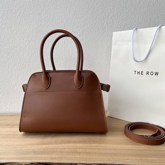 Chocolate Saddle Brown Small Size 10, in stock! A classic and versatile commuter