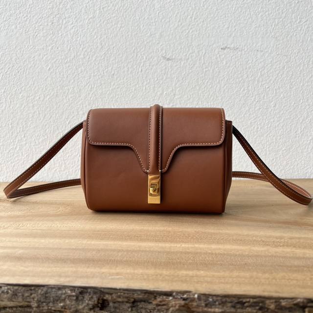 New arrival: Ce Early Spring Minisoft 16. Following the release of the 16 in a M