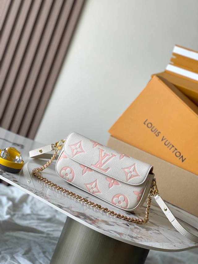 Premium Mb Original Leather Wallet On Chain Handbag Model: M83026 White Powder M