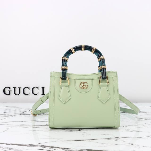 Counter quality, original leather, model number 832936 light green size: width 2
