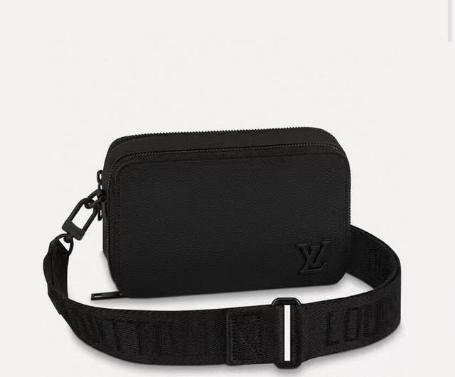 Premium Original M59161 Black Alpha Wearable Wallet Made of grained cowhide leat