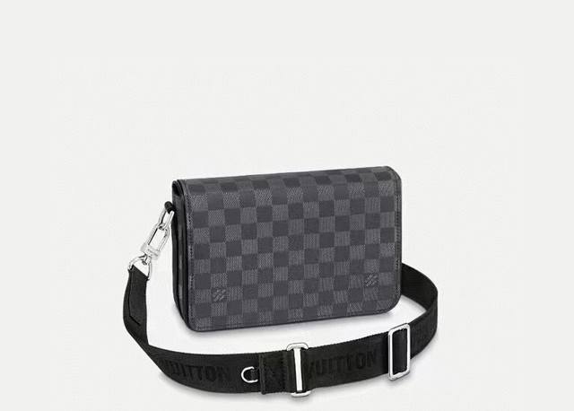 top-tier original model number N50013, black check. This Studio messenger bag is
