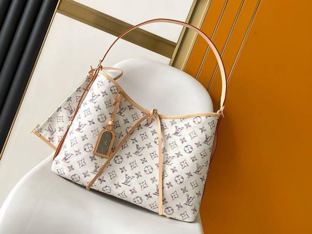 Top-quality original M24707 Small M24 Large This small Carryall bag from the Nau