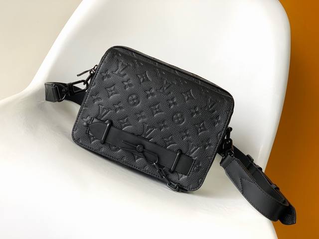 Premium Original M57307 This new Steamer messenger bag infuses the New Classics